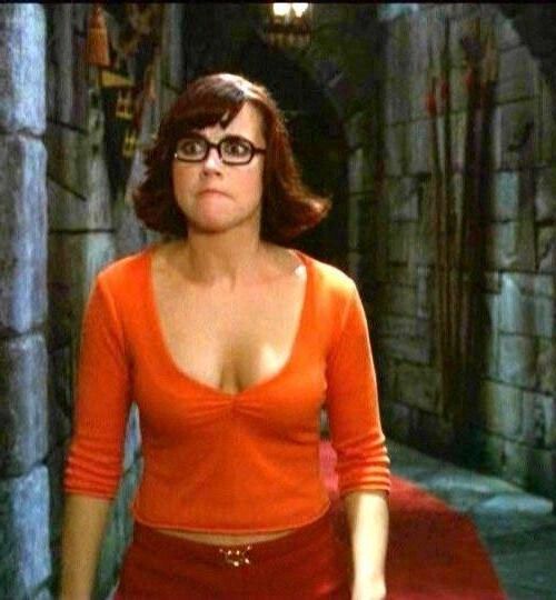 Linda Cardellini_Hot Celebs