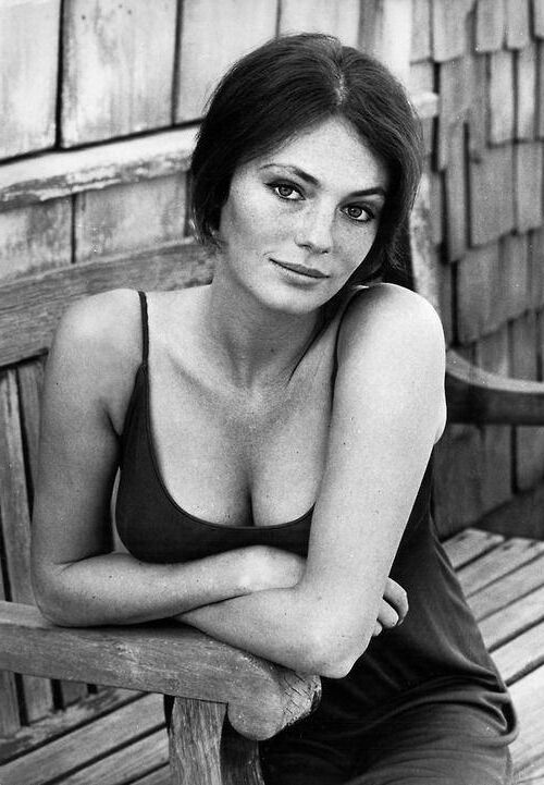 Jacqueline Bisset_hot Celeb