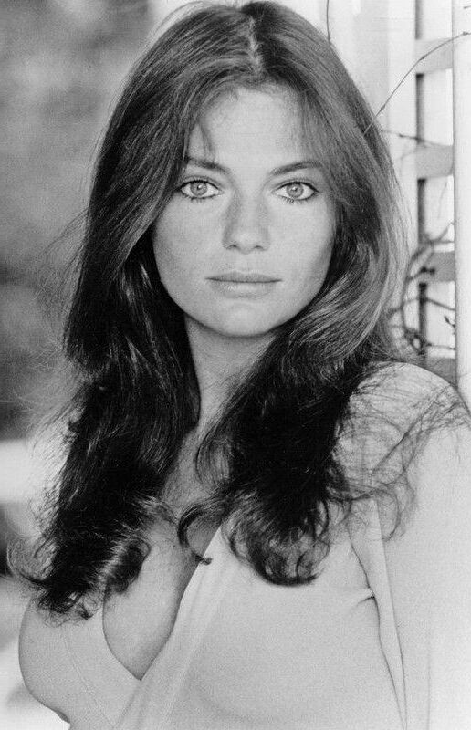 Jacqueline Bisset_hot Celeb