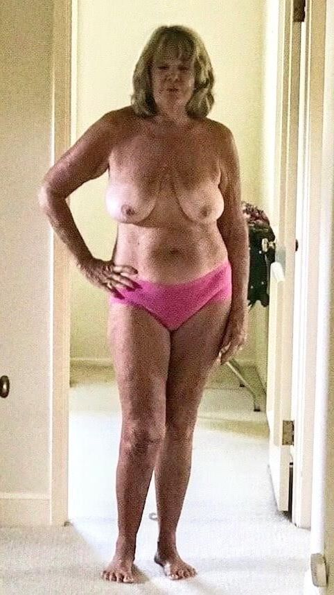Sarah mature blonde milf