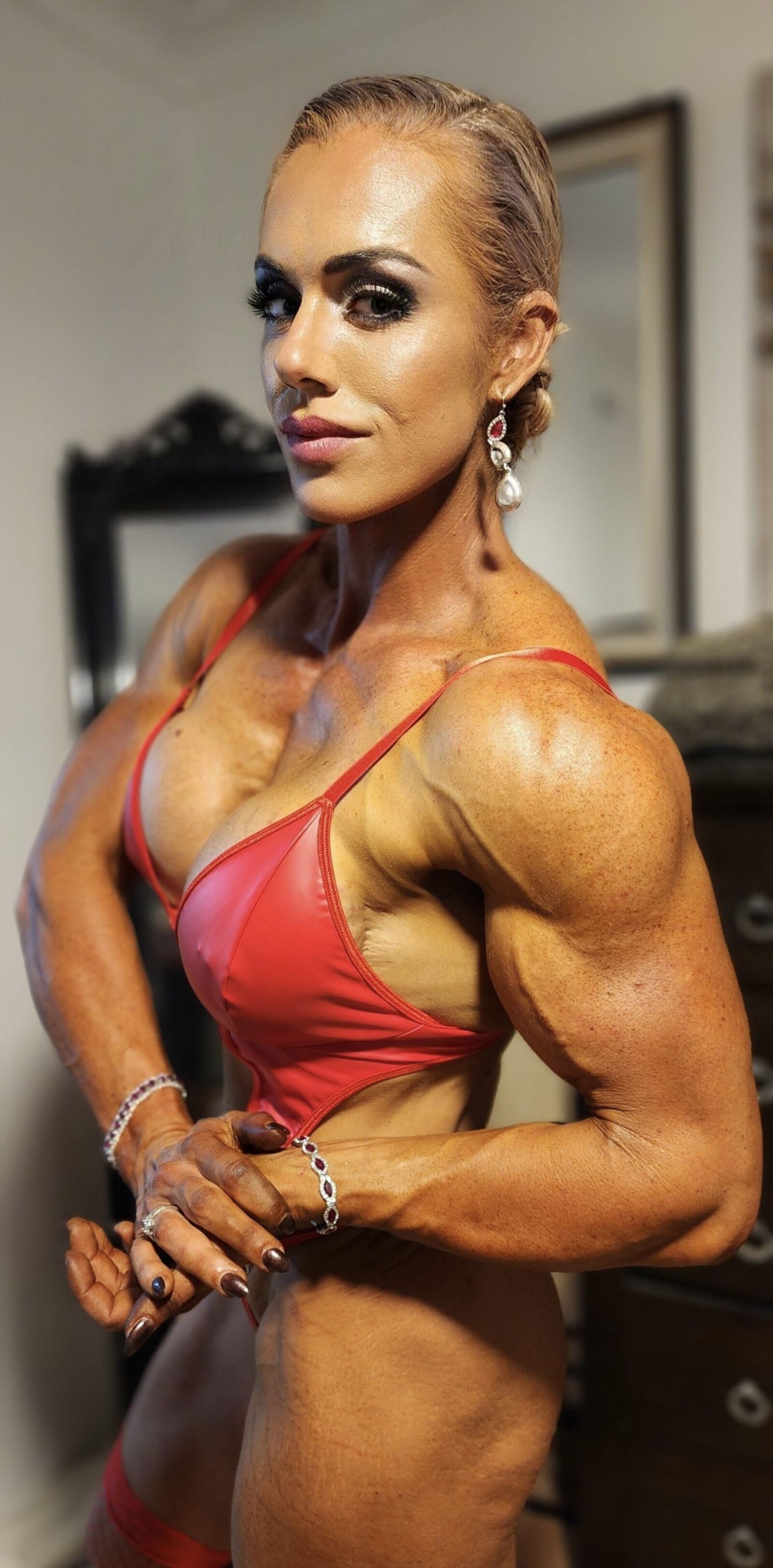 Muscular Blonde Milf 