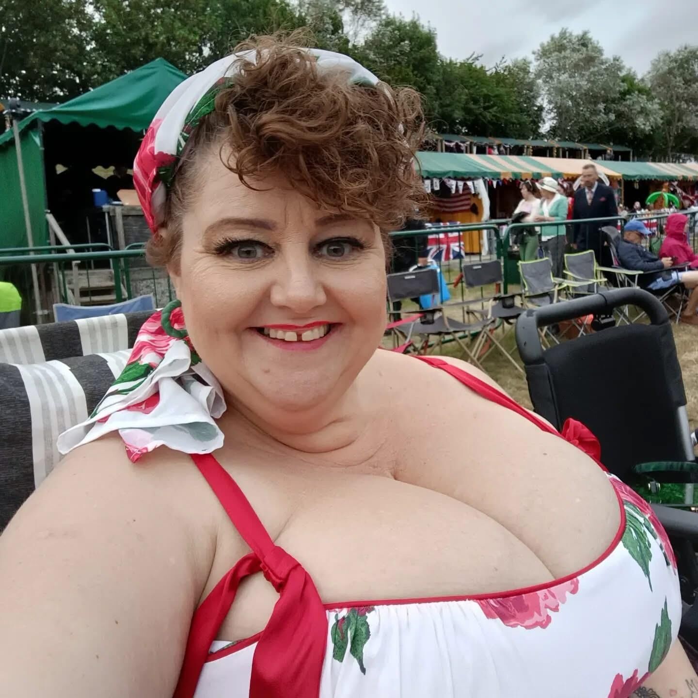 BBW Huge Tits