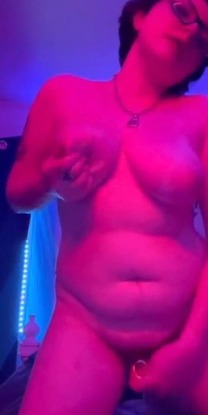 Nipple Tweakers XXXII