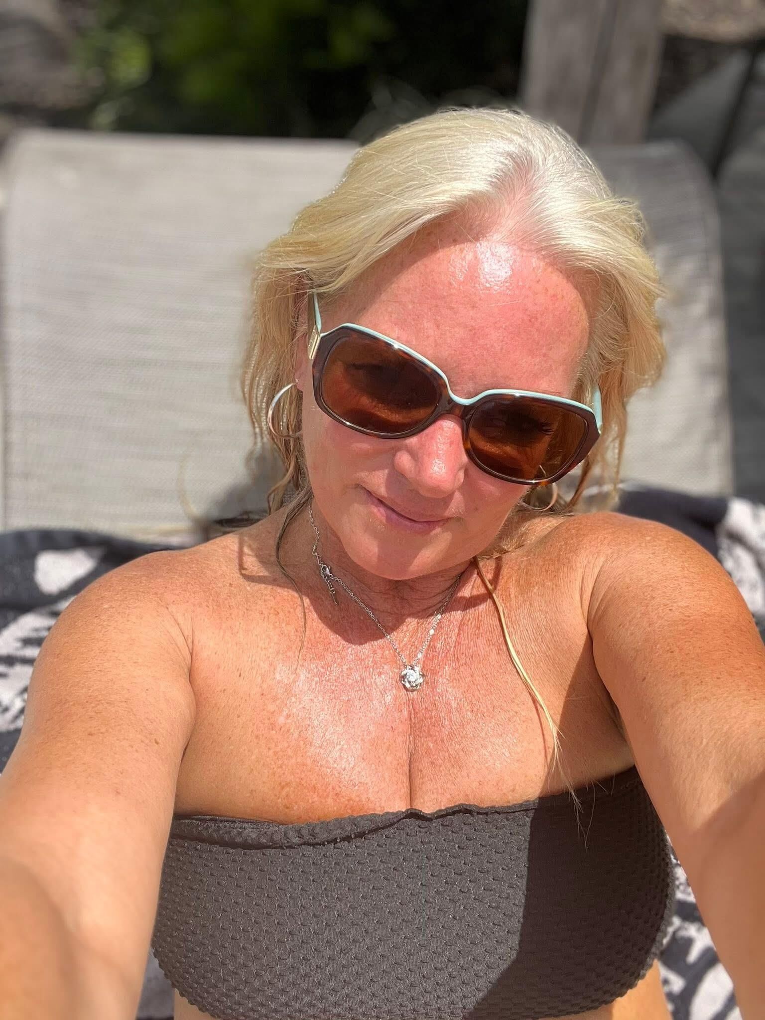 Blonde Fit GILF