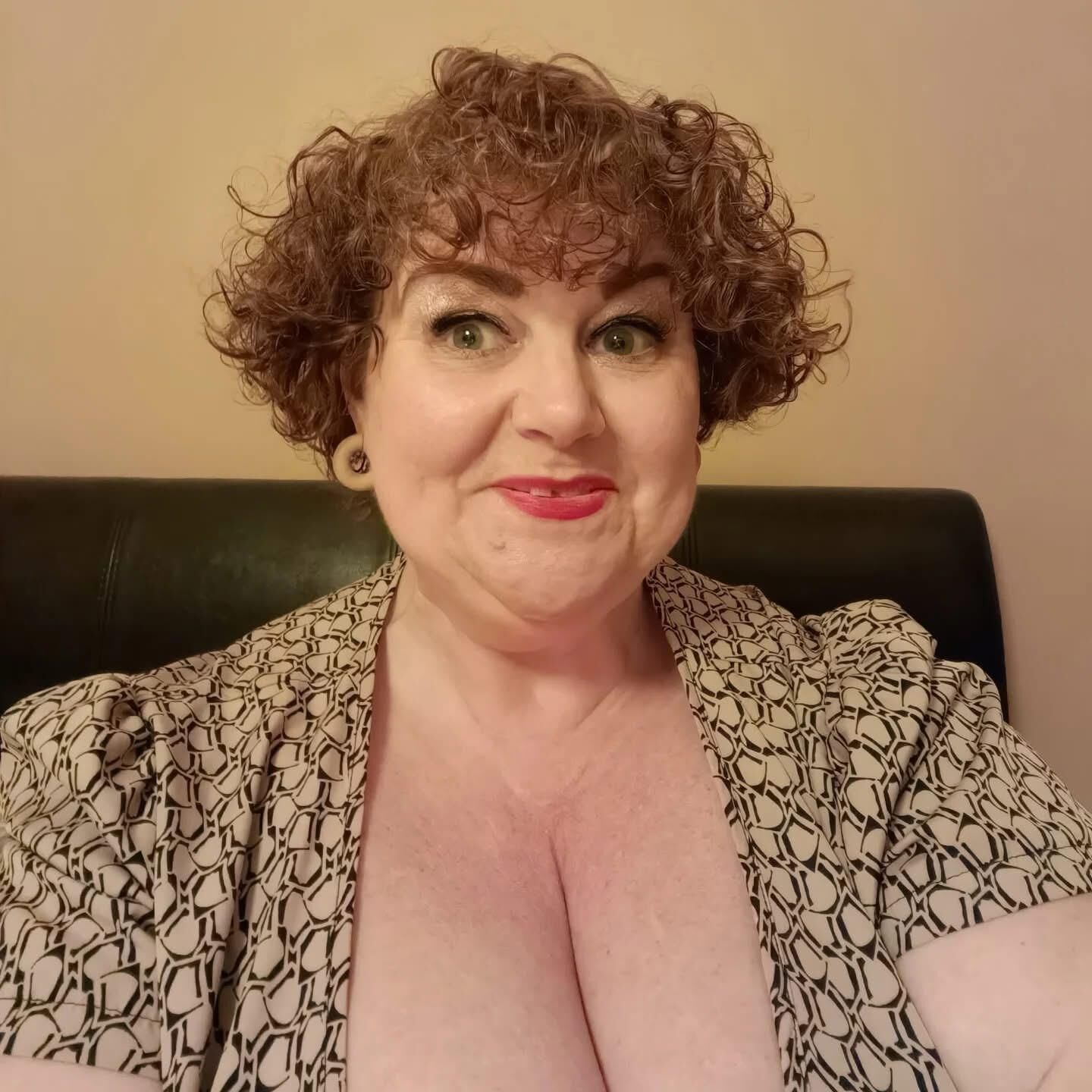 BBW Huge Tits
