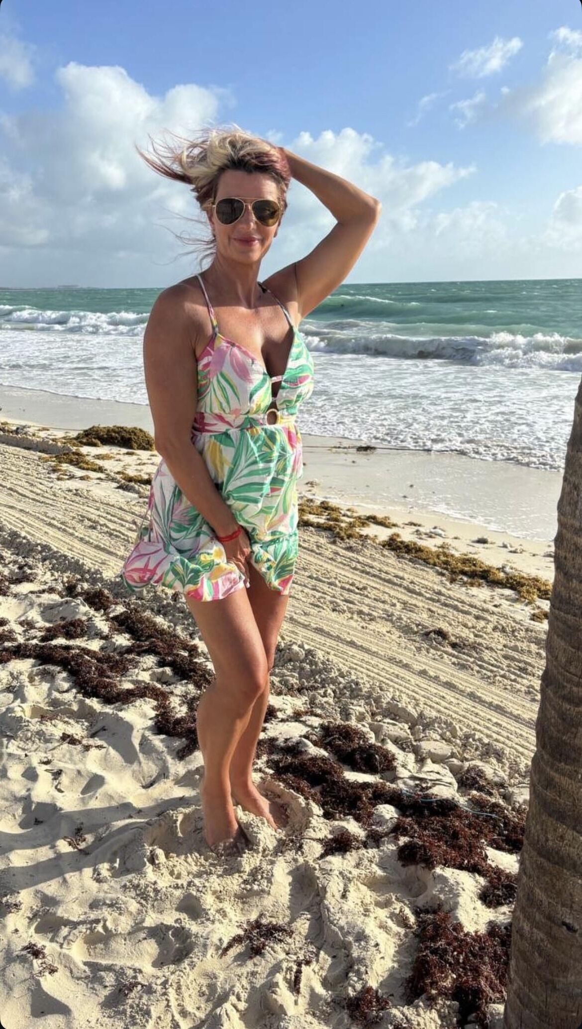 More pics of wife's friend Mandy, 