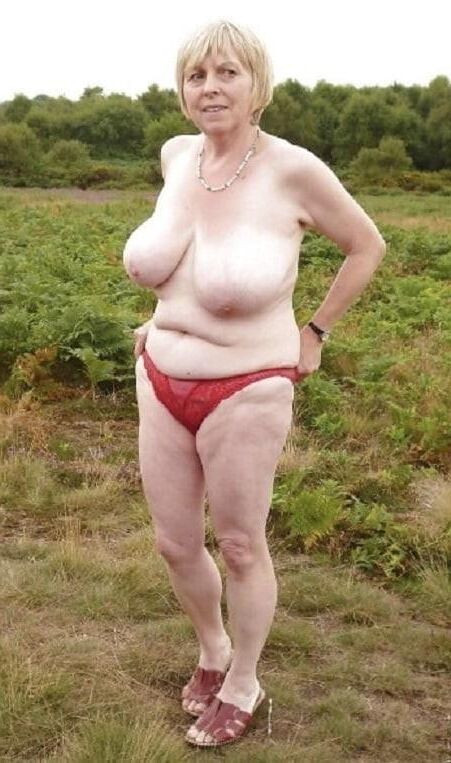 GRANNIES BOOBS AND MORE