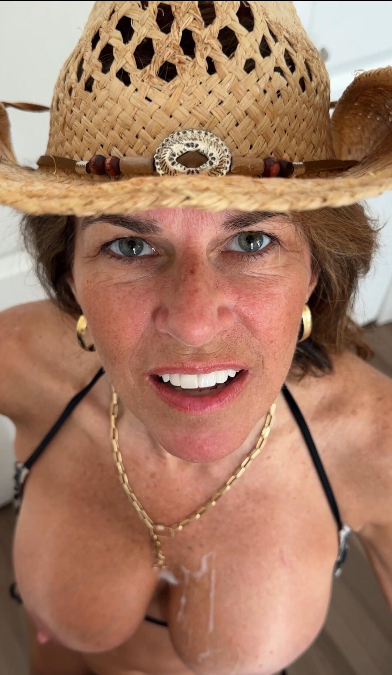MILF Mary 